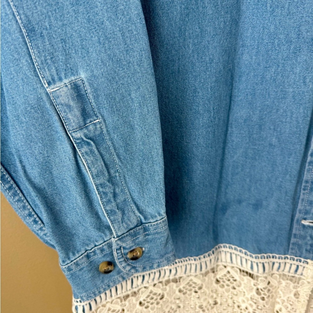 Denim shirt with lace